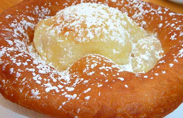 Kirchtagskrapfen (dolcetti al profumo di grappa)